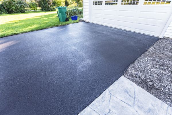 Blacktop Driveway Service in Moreno Valley